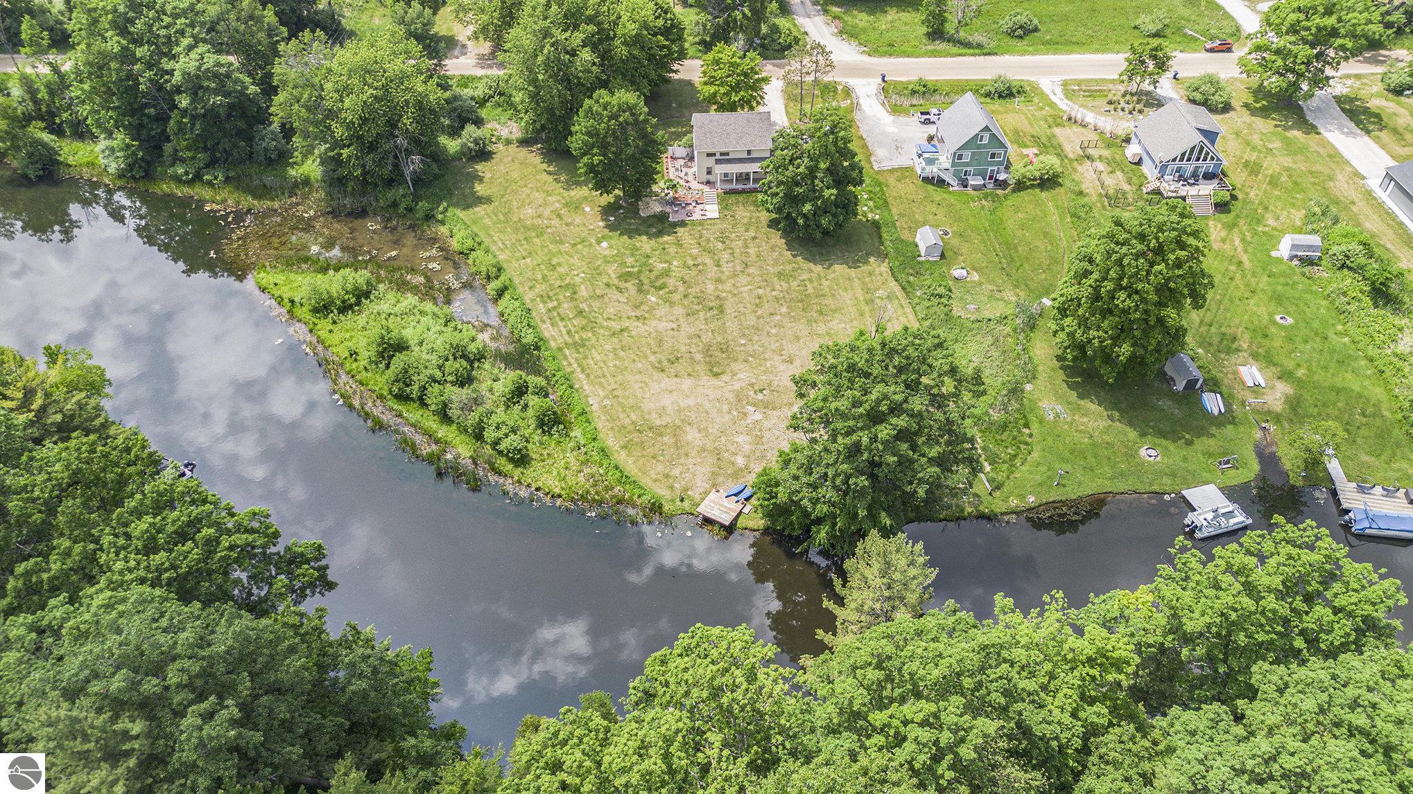 Property Photo: 734 N Rolland Road MI 48893