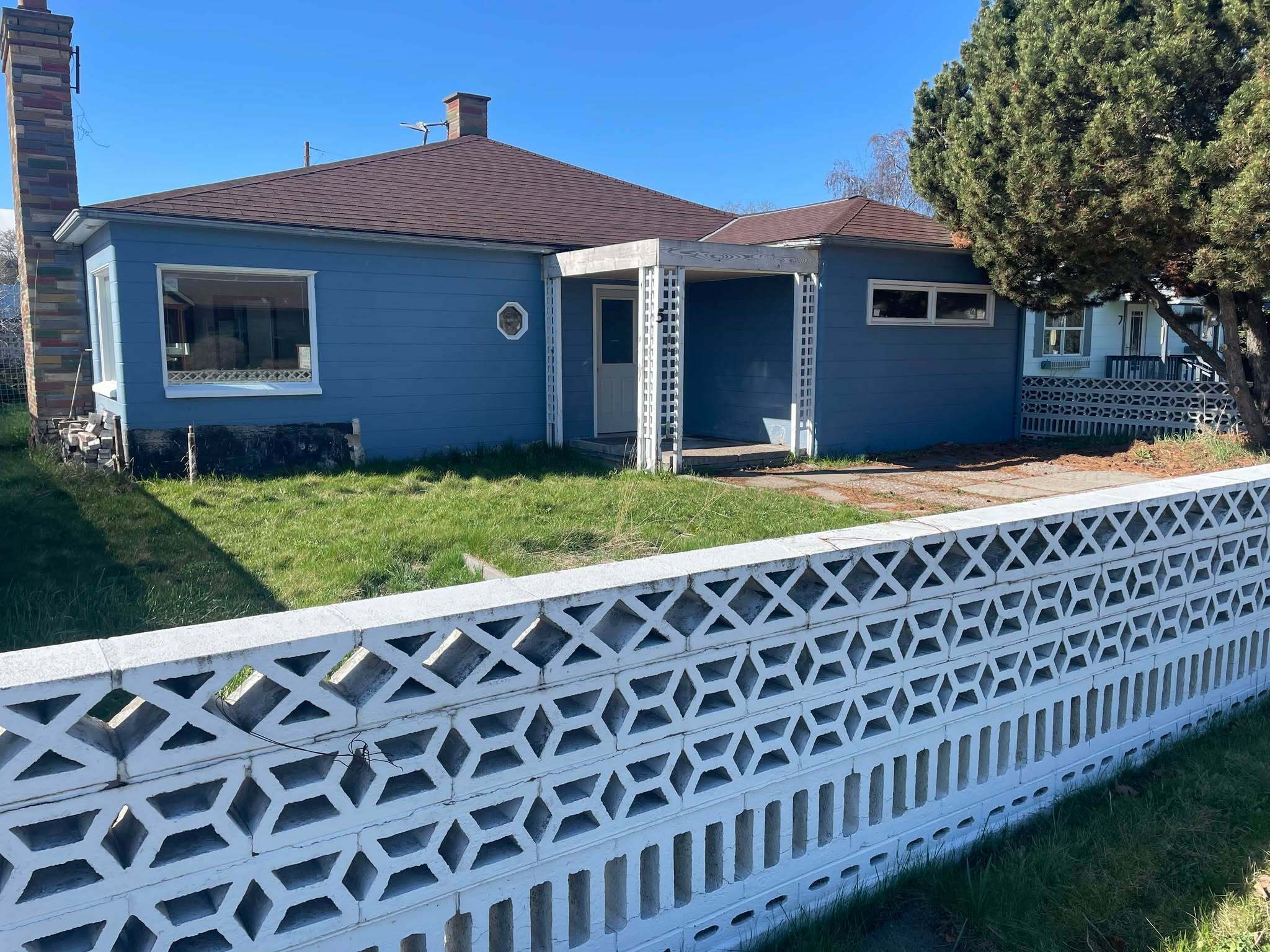 Property Photo: 5 7th Avenue W MT 59860