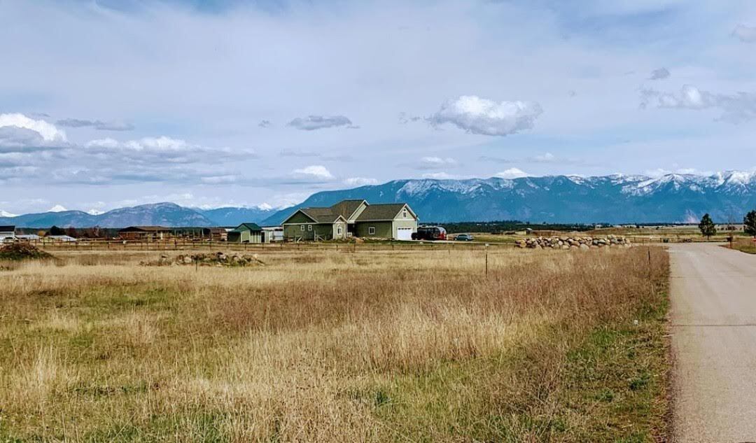 Property Photo:  109 Lost Farm Lane  MT 59901 