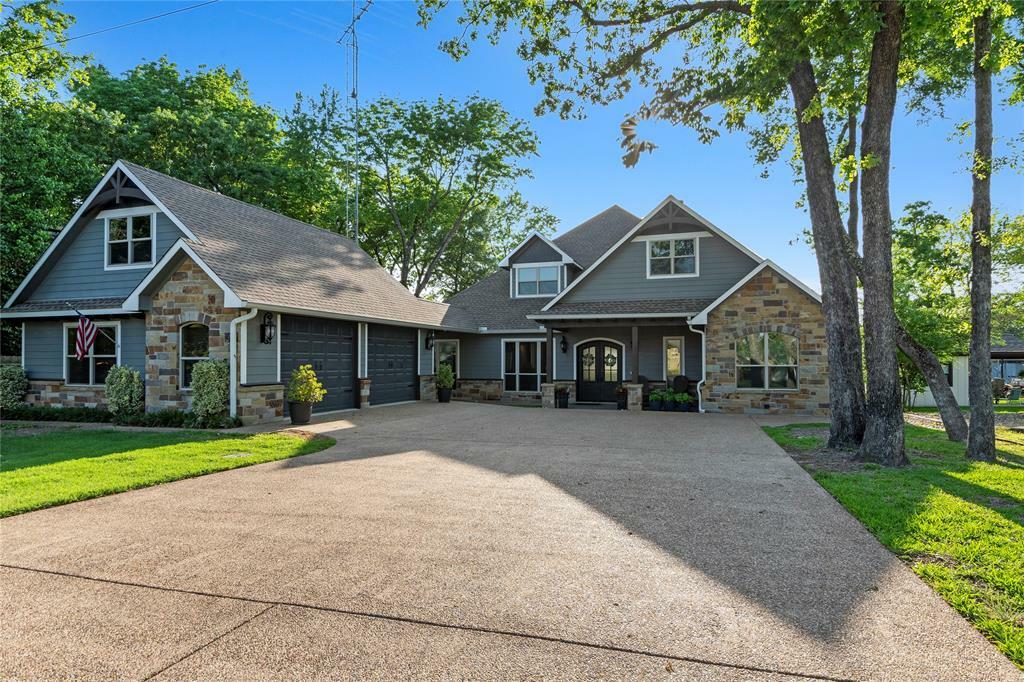 Property Photo: 116 Deer Island Road TX 75156