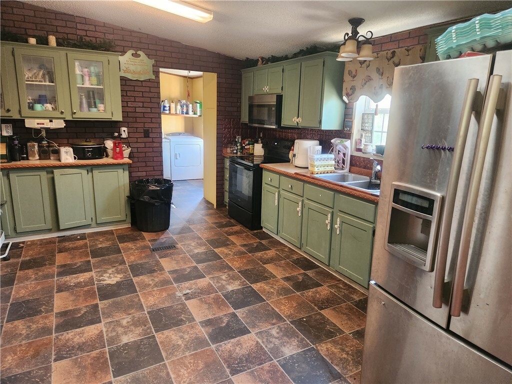Property Photo: 5210 Stagecoach Road AR 72949