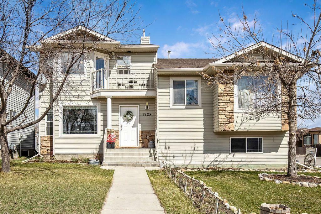 1708 High Country Drive NW  High River AB T1V 1X8 photo