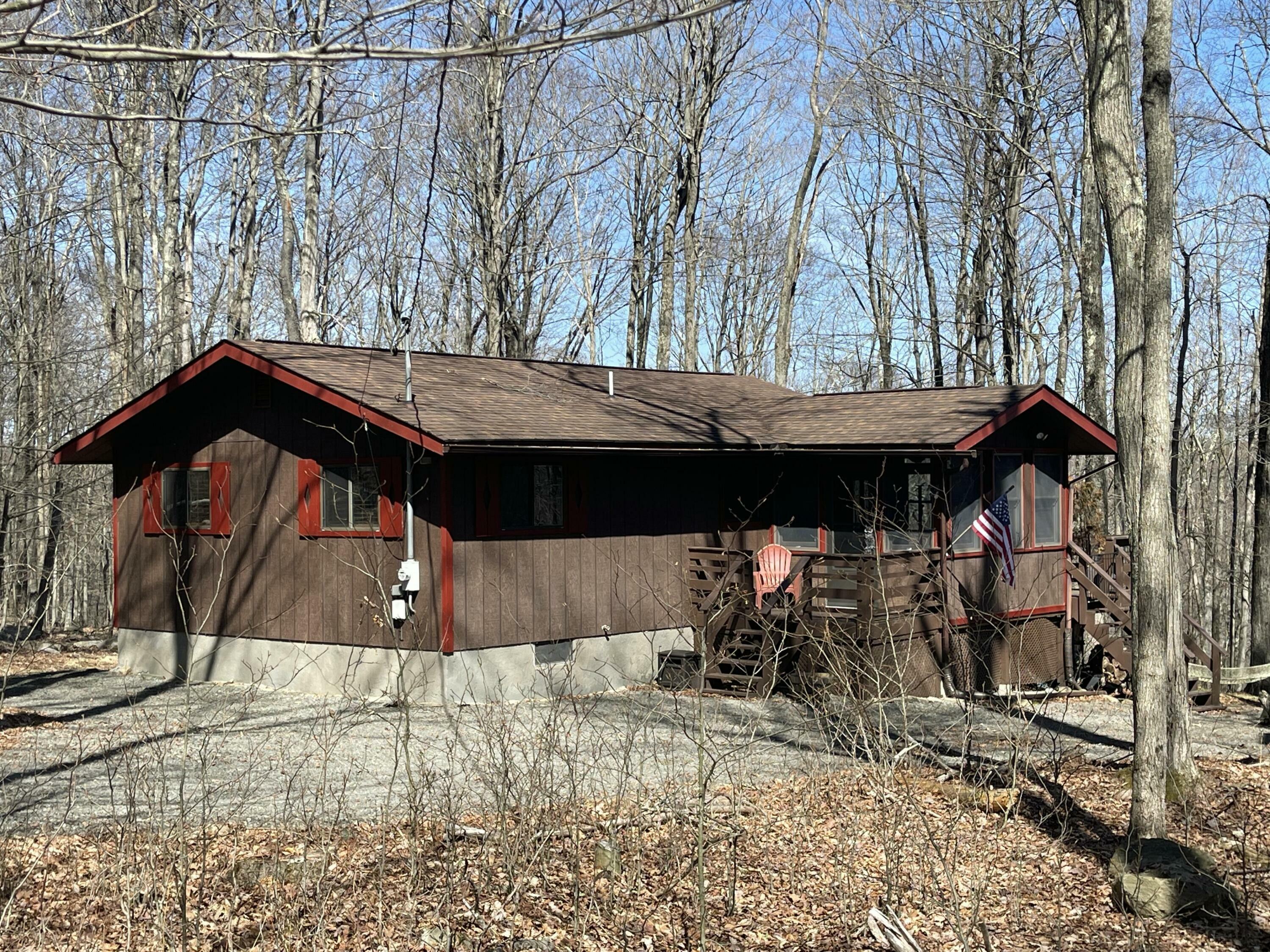 Property Photo: 172 Larsen Drive PA 18424