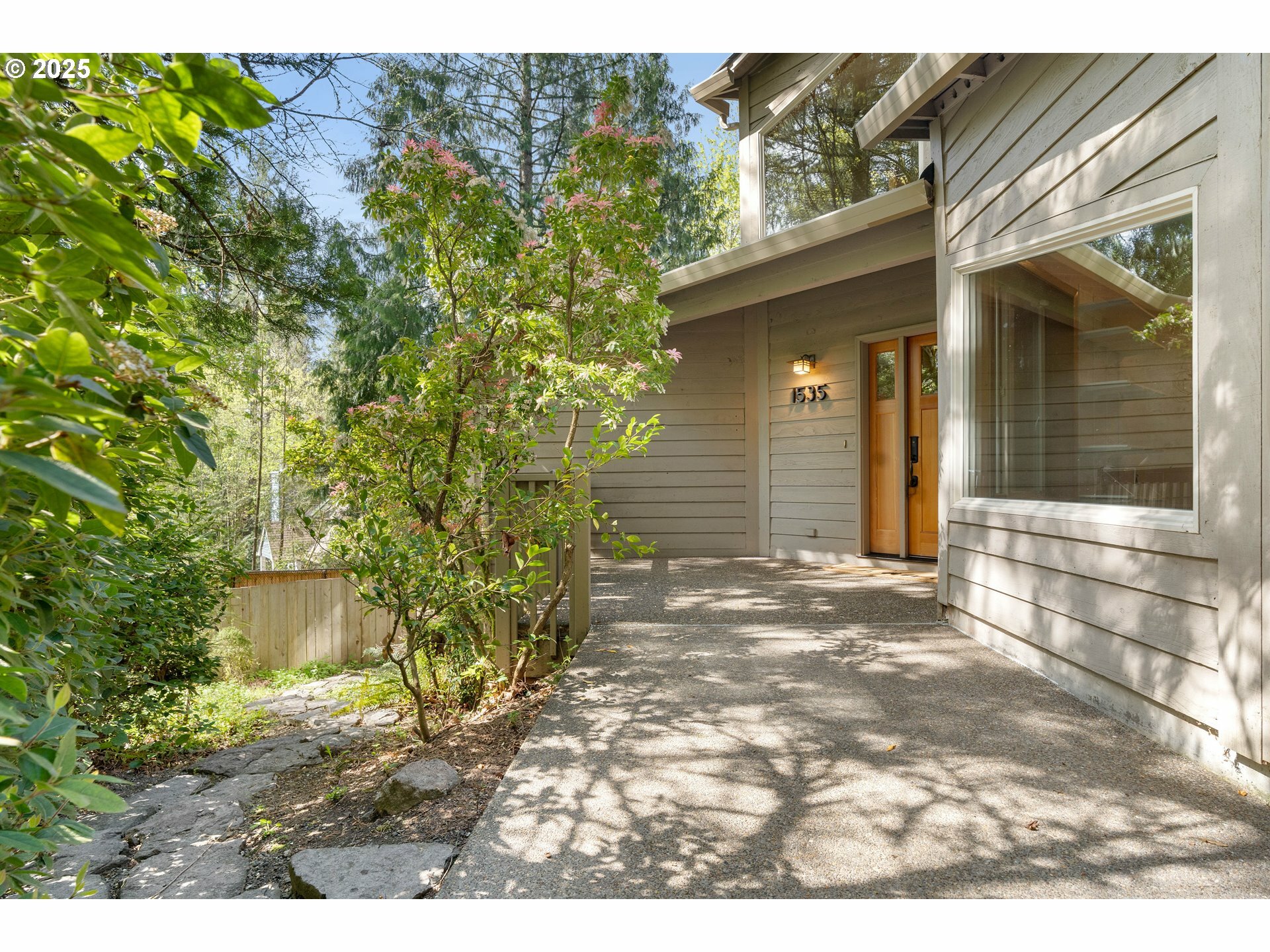 Property Photo: 1535 NW 102nd Ave OR 97229