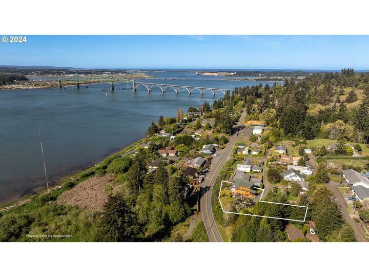 Property Photo: 66599 Quail Rd OR 97459