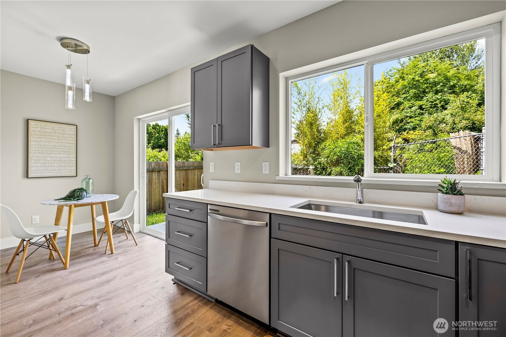 13055  2nd Avenue S B  Burien WA 98168 photo