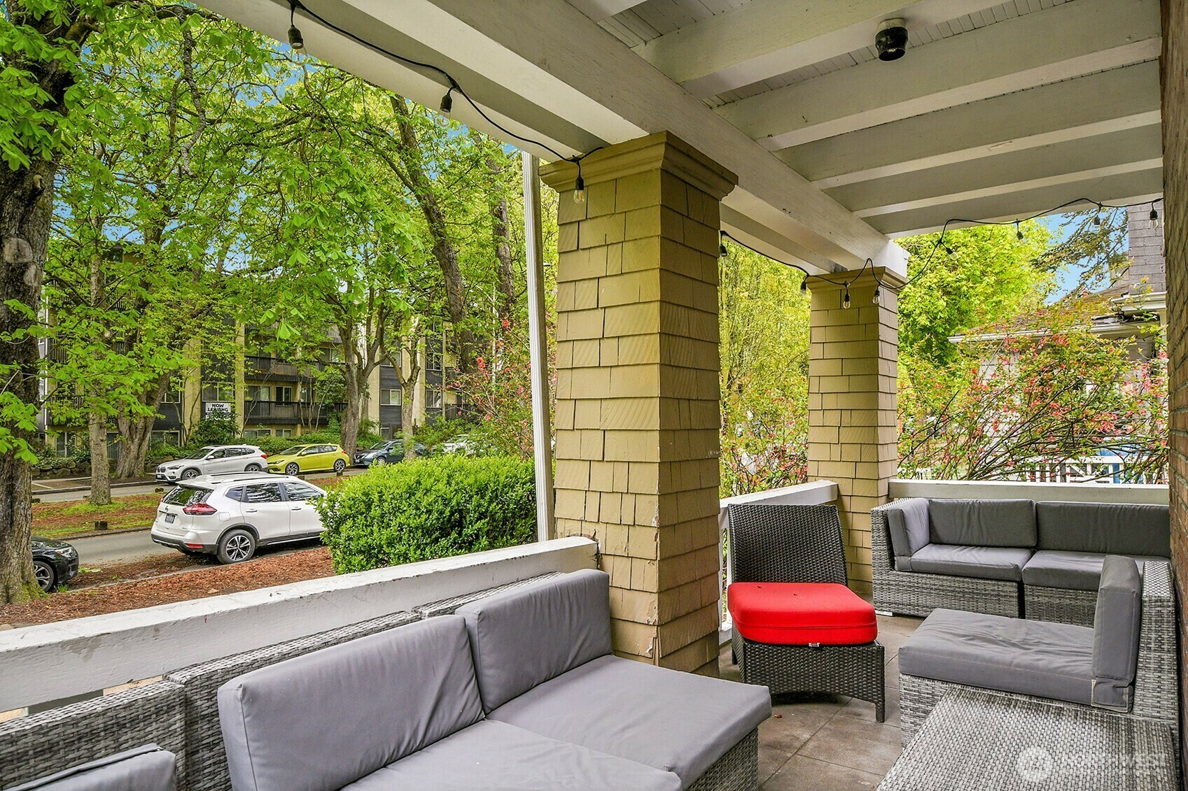 Property Photo: 4720 17th Avenue NE WA 98105