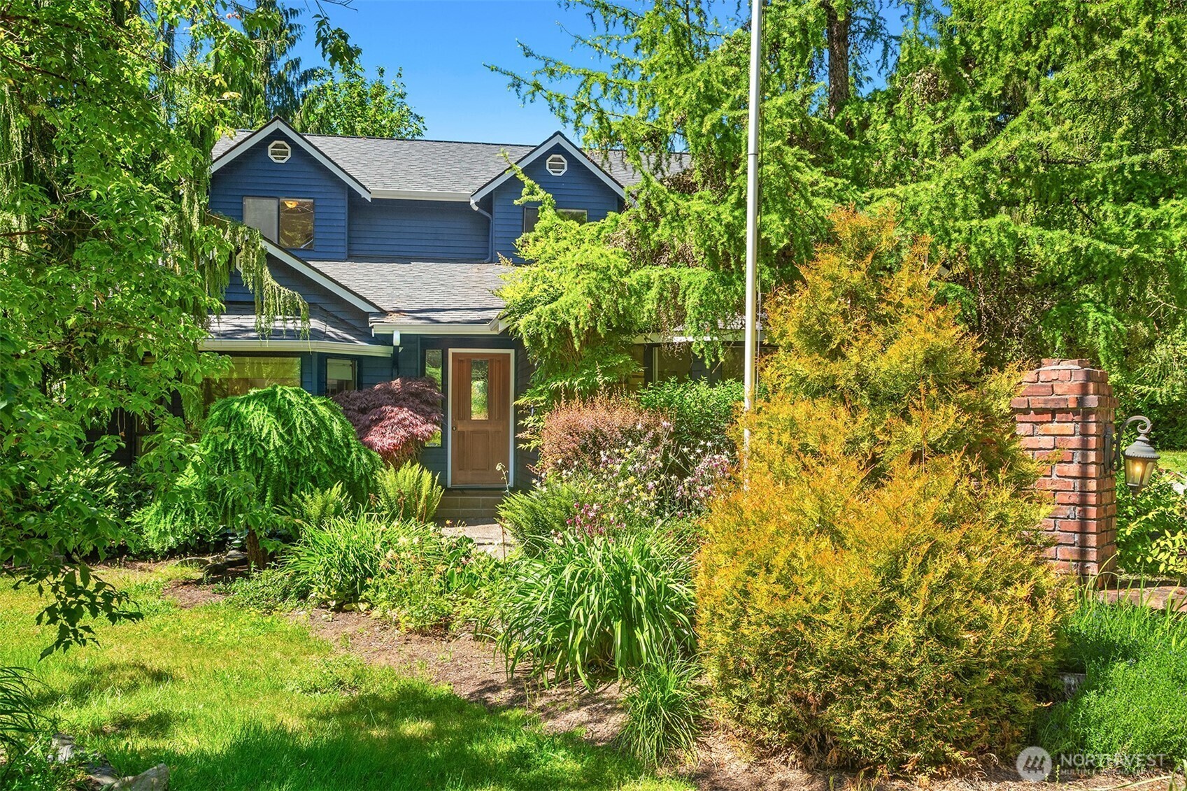 Property Photo: 26032 5th Avenue NE WA 98223