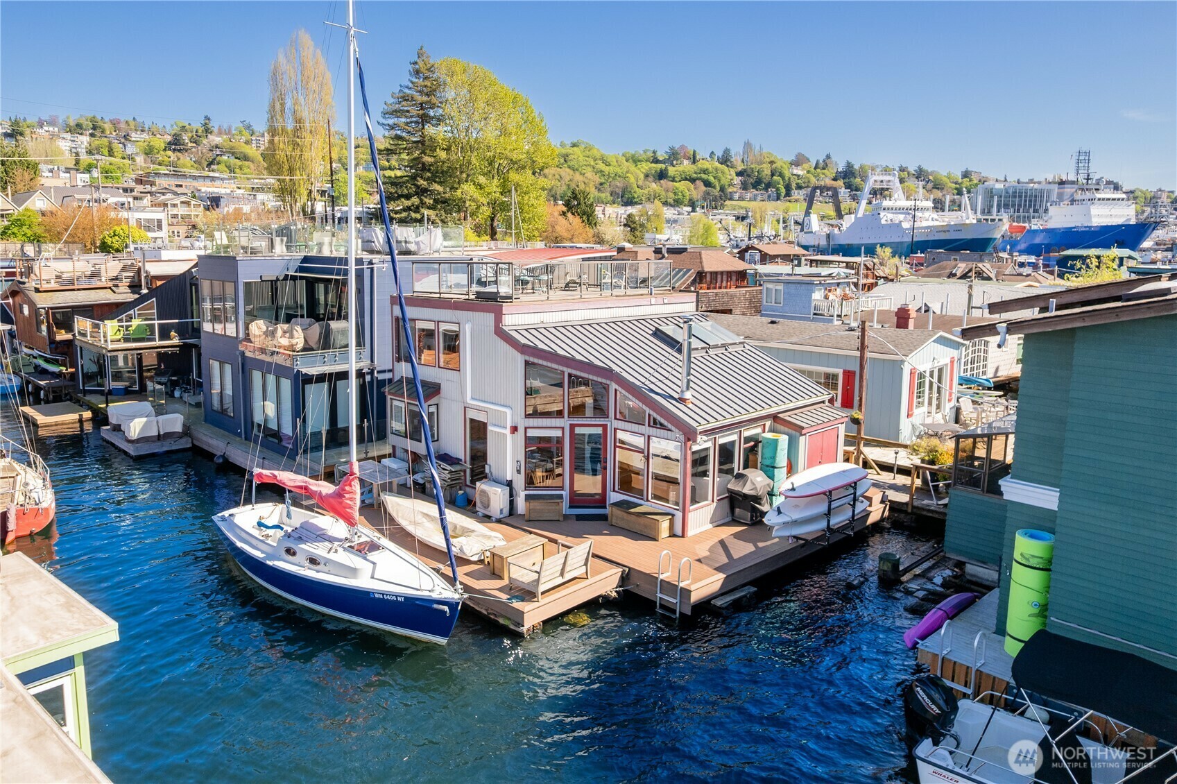 Property Photo: 2031 Fairview Avenue E I WA 98102