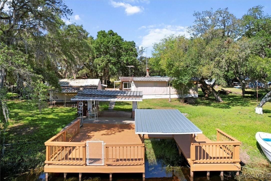 Property Photo: 8109 E Tierra Court FL 34453
