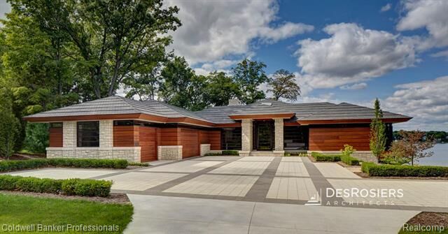 Property Photo: 10173 Carmer Road MI 48430