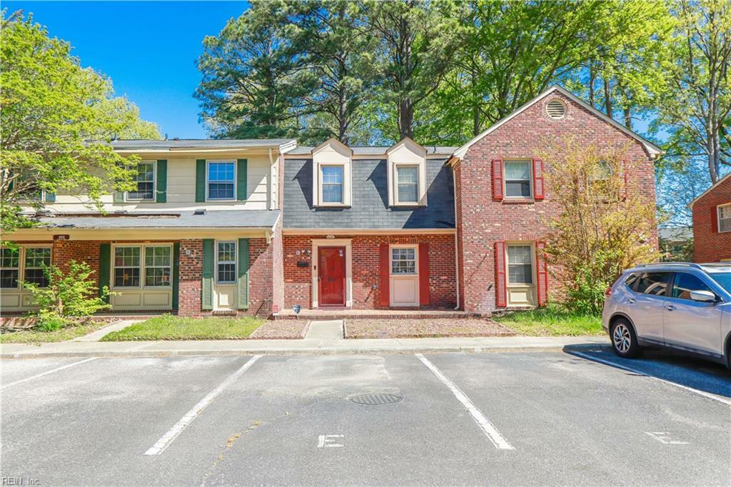402 Hustings Ln E  Newport News VA 23608 photo