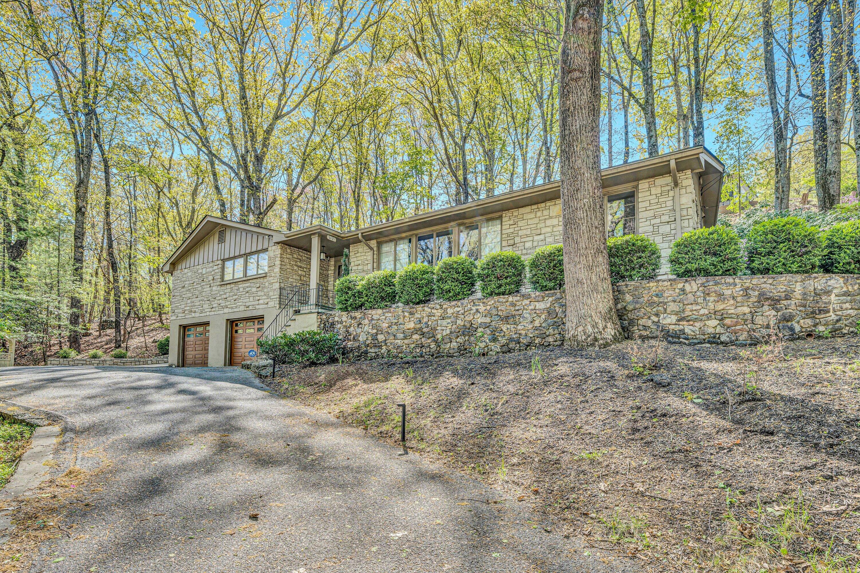 Property Photo: 3421 Exeter St SW VA 24014