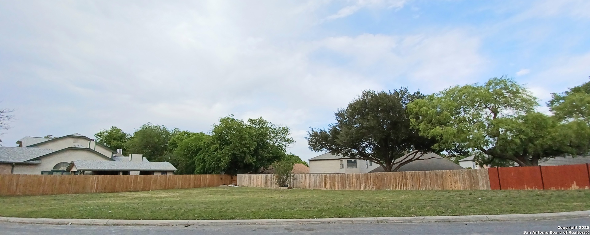 Property Photo: 9610 Quiet Lake TX 78254