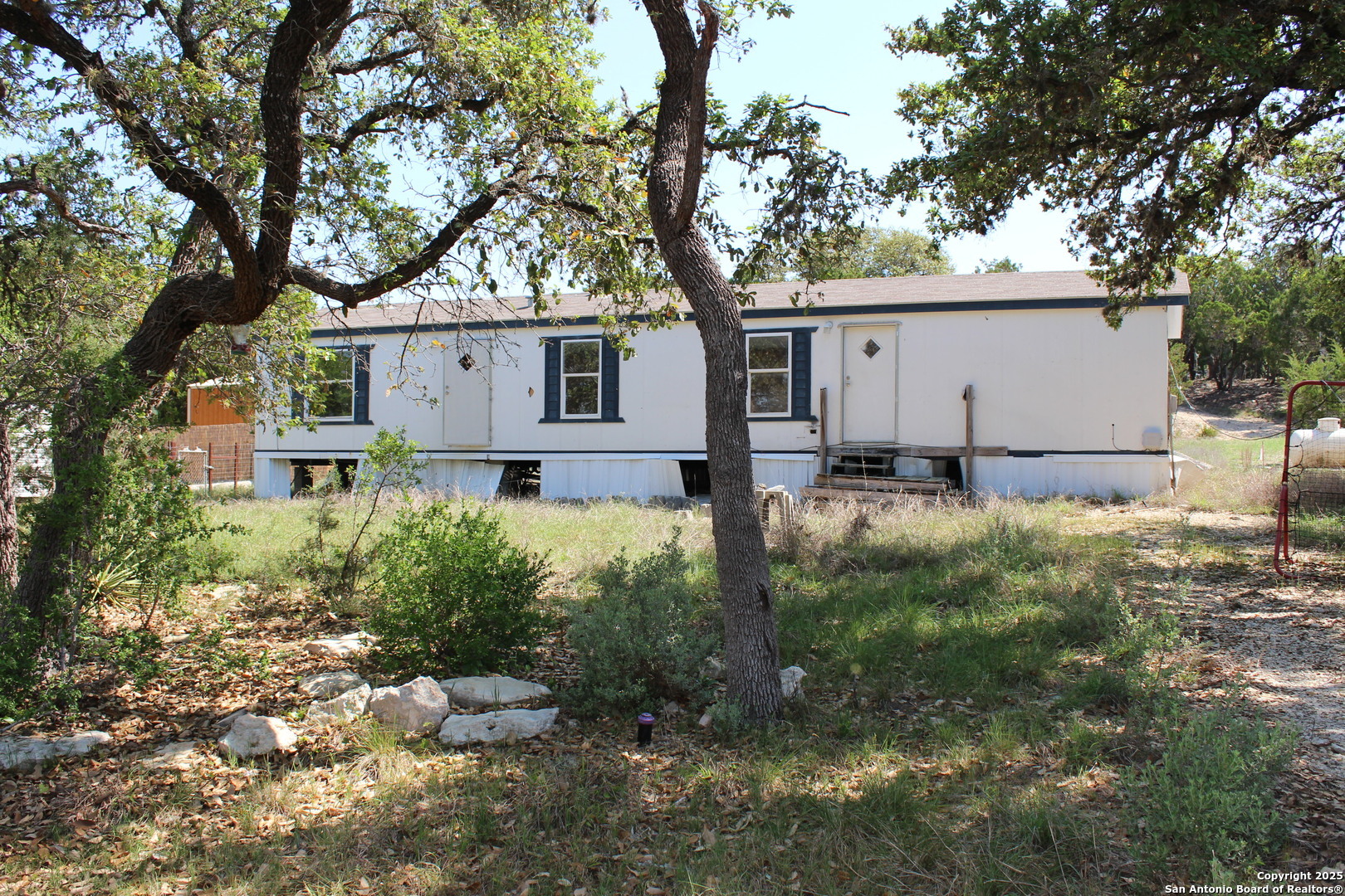 Property Photo: 1231 Rotherman TX 78133