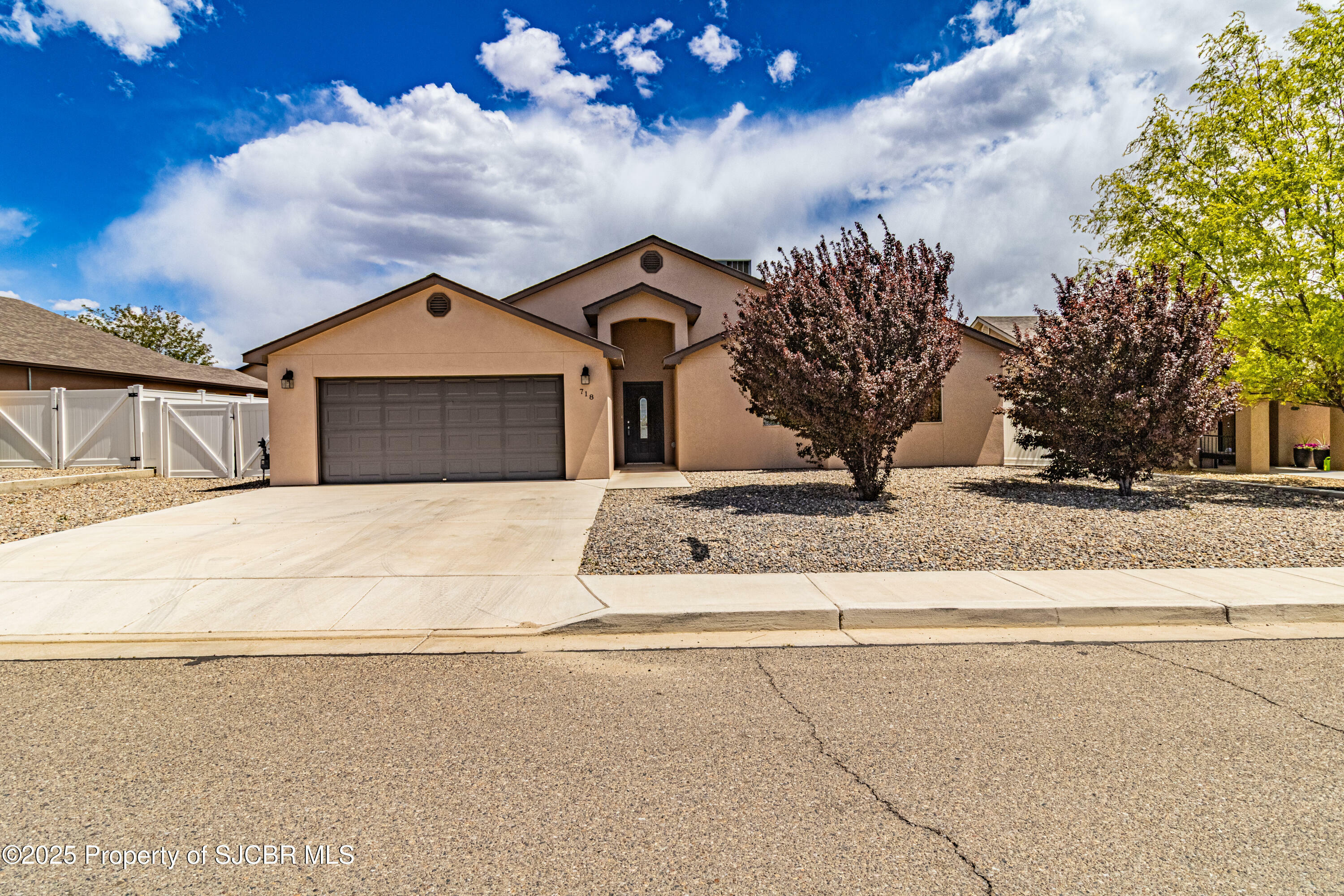 718 Sable Street  Farmington NM 87401 photo