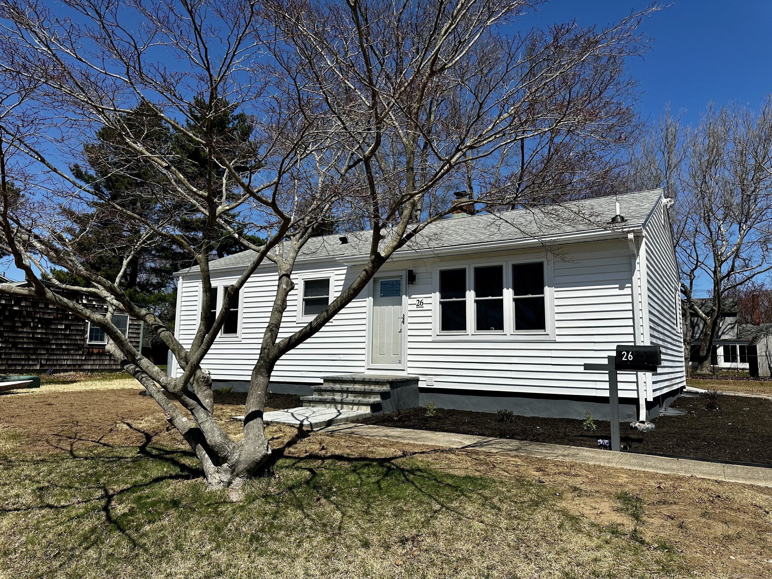 26 Riverdale Road  Milford CT 06460 photo