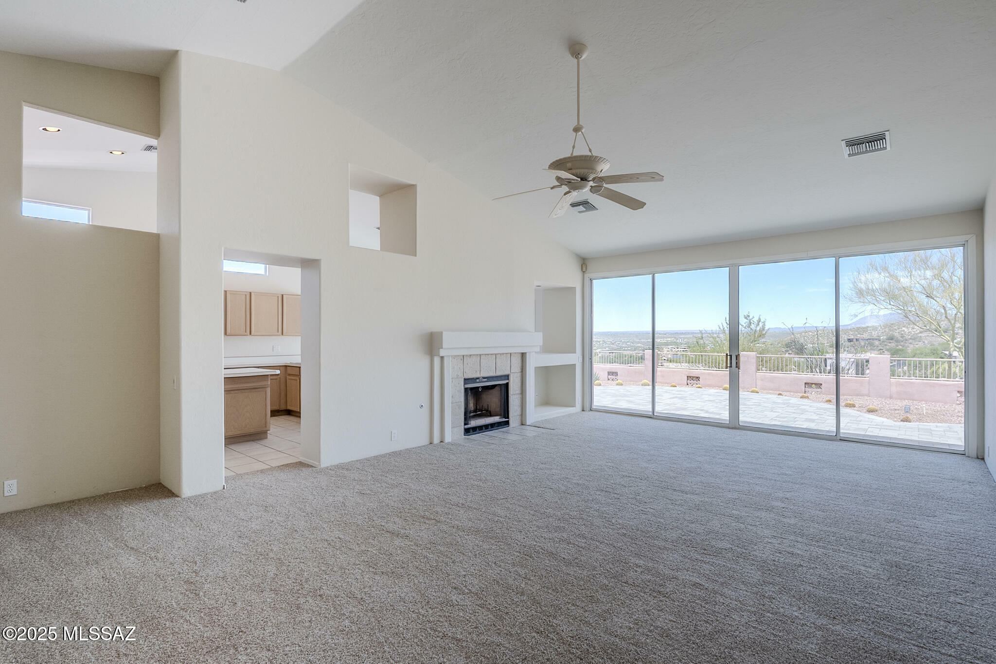 Property Photo: 10078 N Bighorn Butte Drive AZ 85737