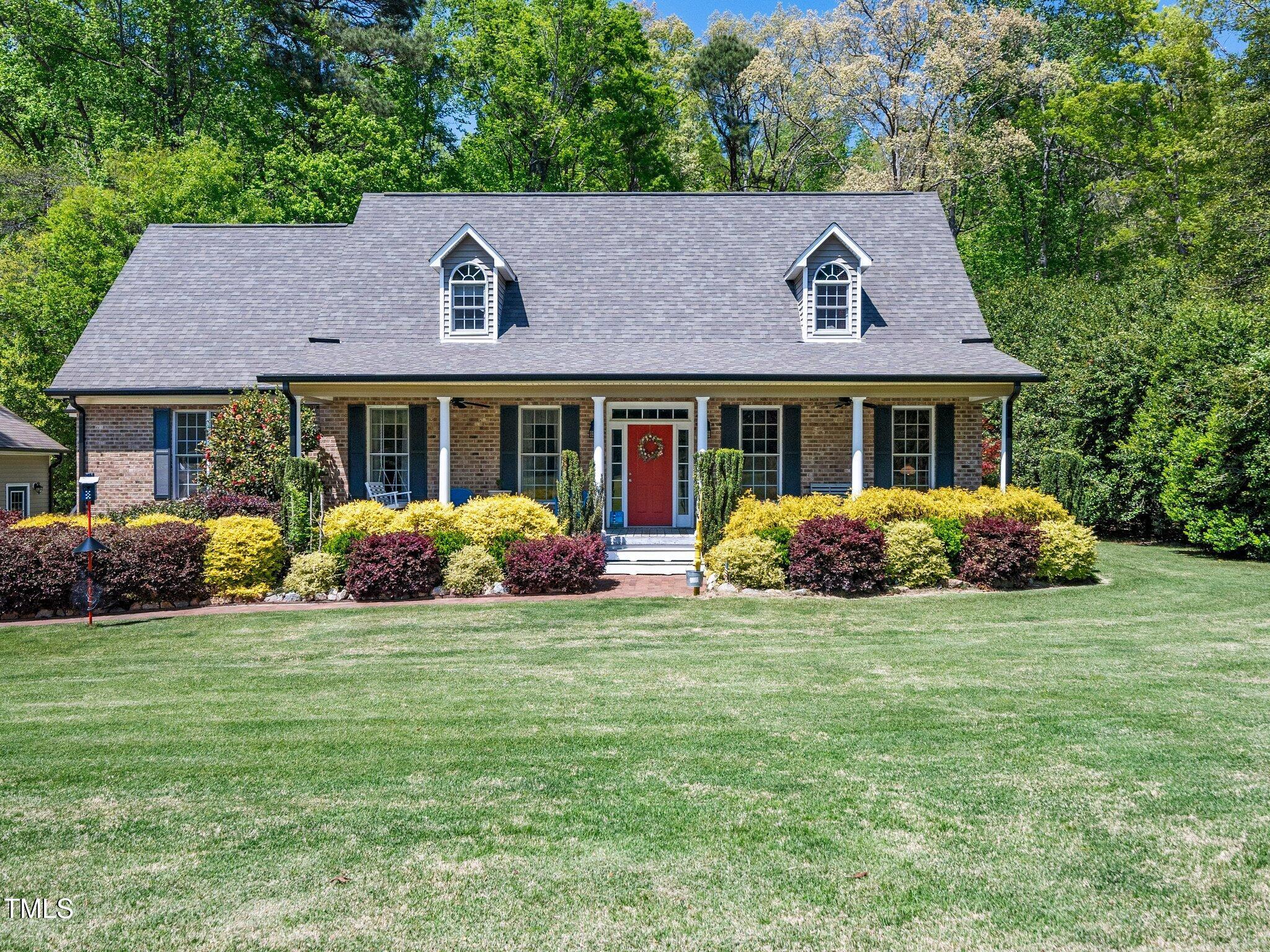 Property Photo: 936 Elbridge Drive NC 27603