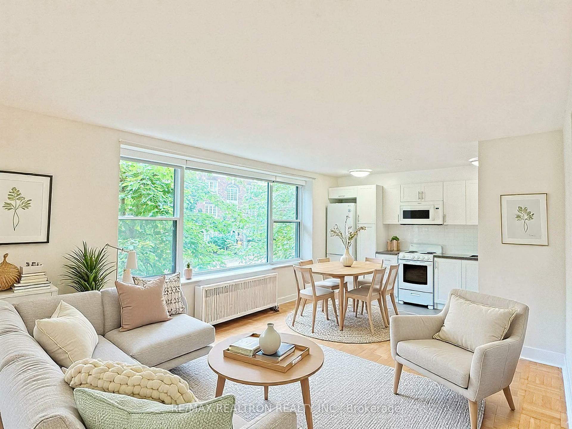 Property Photo:  1545 Bathurst Street 110  ON M5P 3H6 
