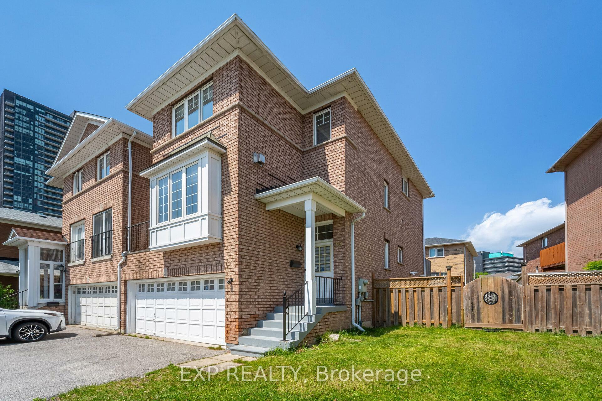 Property Photo: 10 Seton Park Road ON M3C 3Z6
