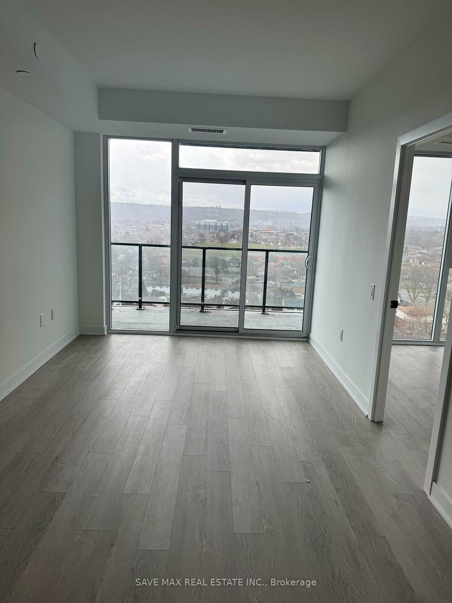 Property Photo: 2782 Barton Street E 1020 ON L8E 2J8