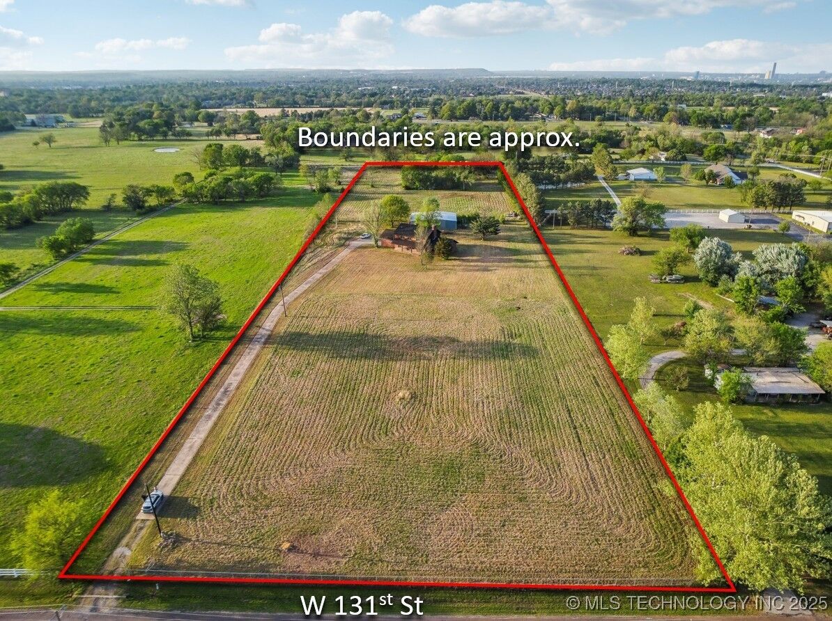 Property Photo:  909 W 131st Street  OK 74037 