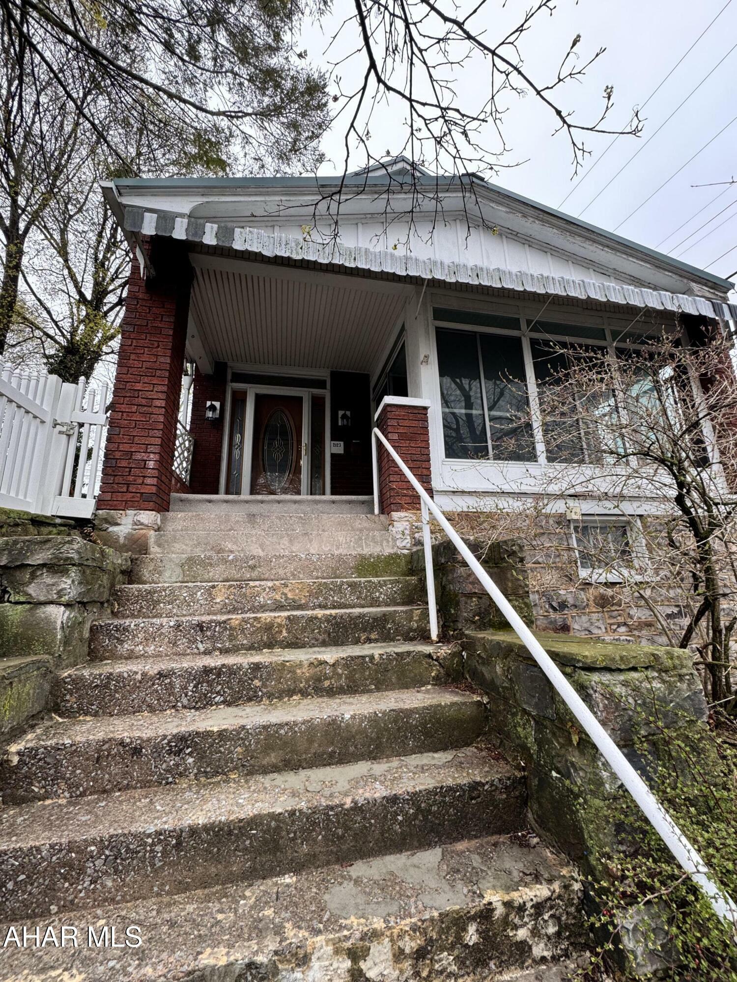 Property Photo: 2123 2nd Avenue PA 16602