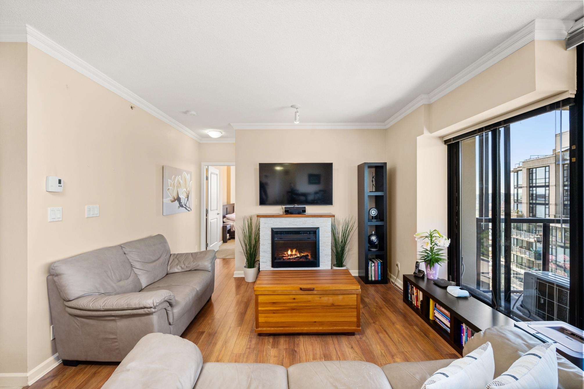 Property Photo: 15 E Royal Avenue 1902 BC V3L 0A9