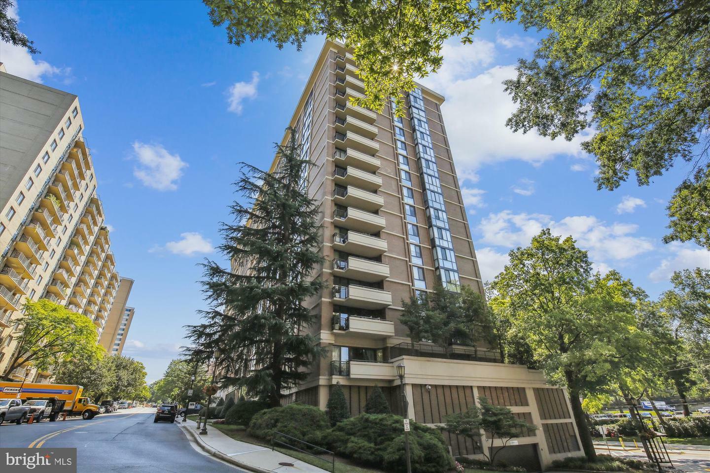 Property Photo: 4620 N Park Avenue 1502E MD 20815