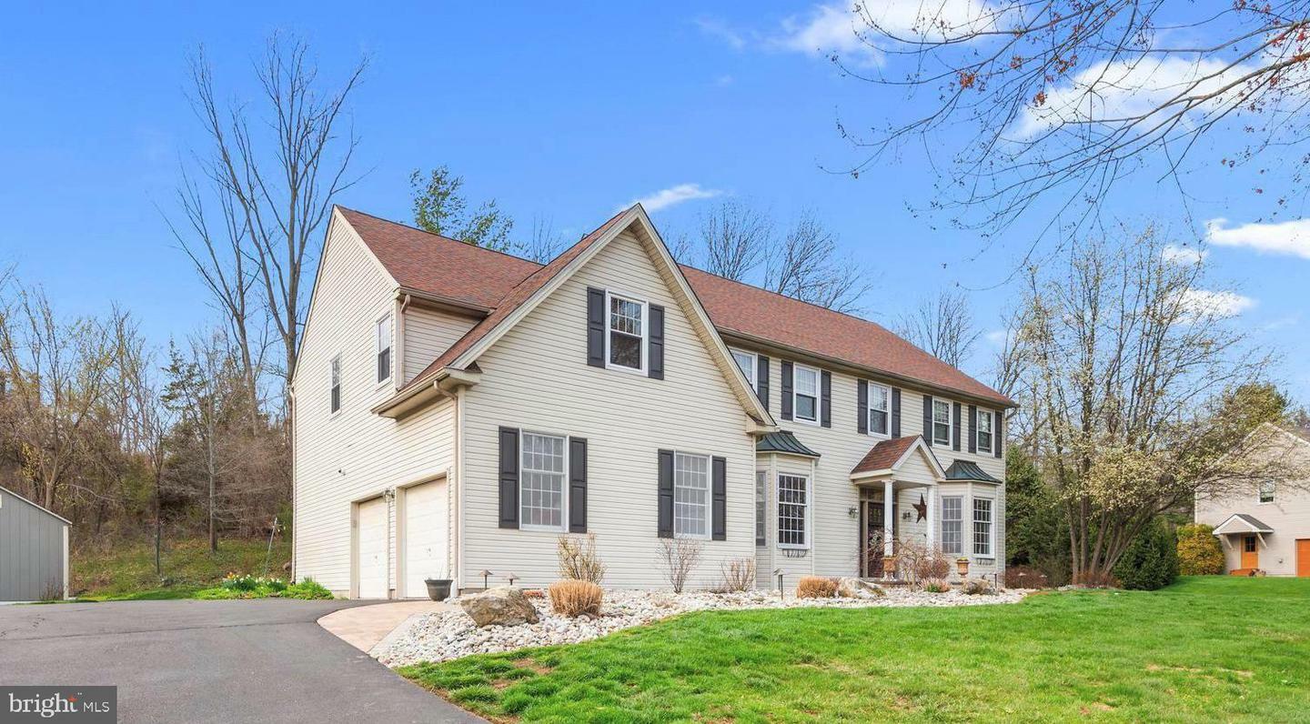 Property Photo: 608 Covered Bridge Lane PA 18901