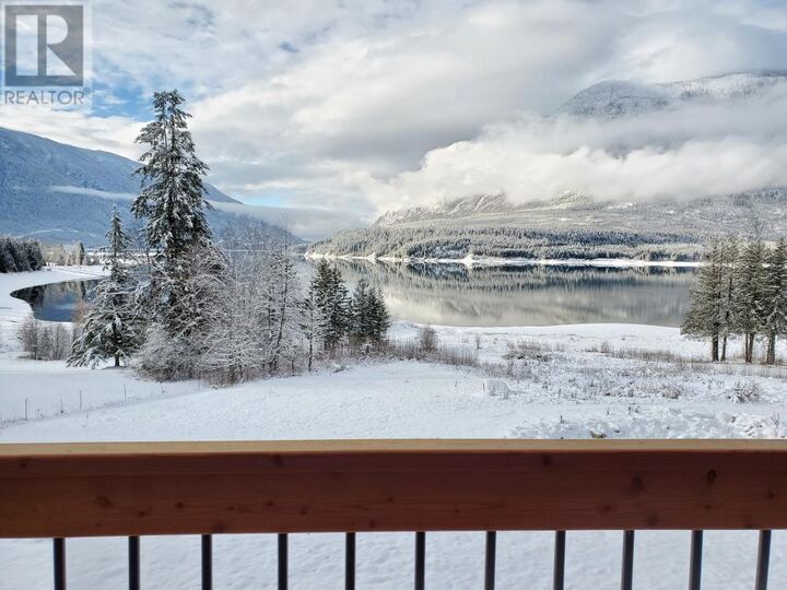 Photo de la propriété:  5384 Highway 6 Other  BC V0G 1E0 