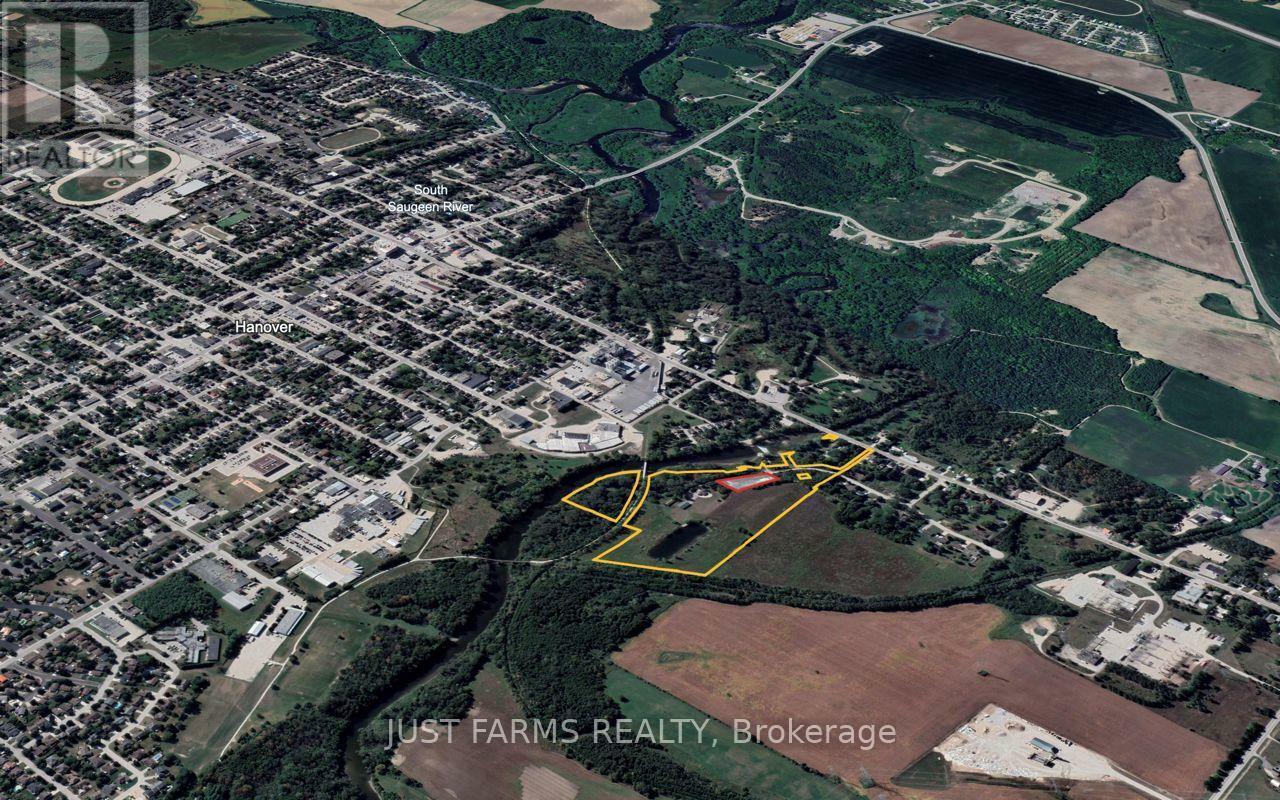 Property Photo:  837 7th Avenue  ON N4N 2K3 