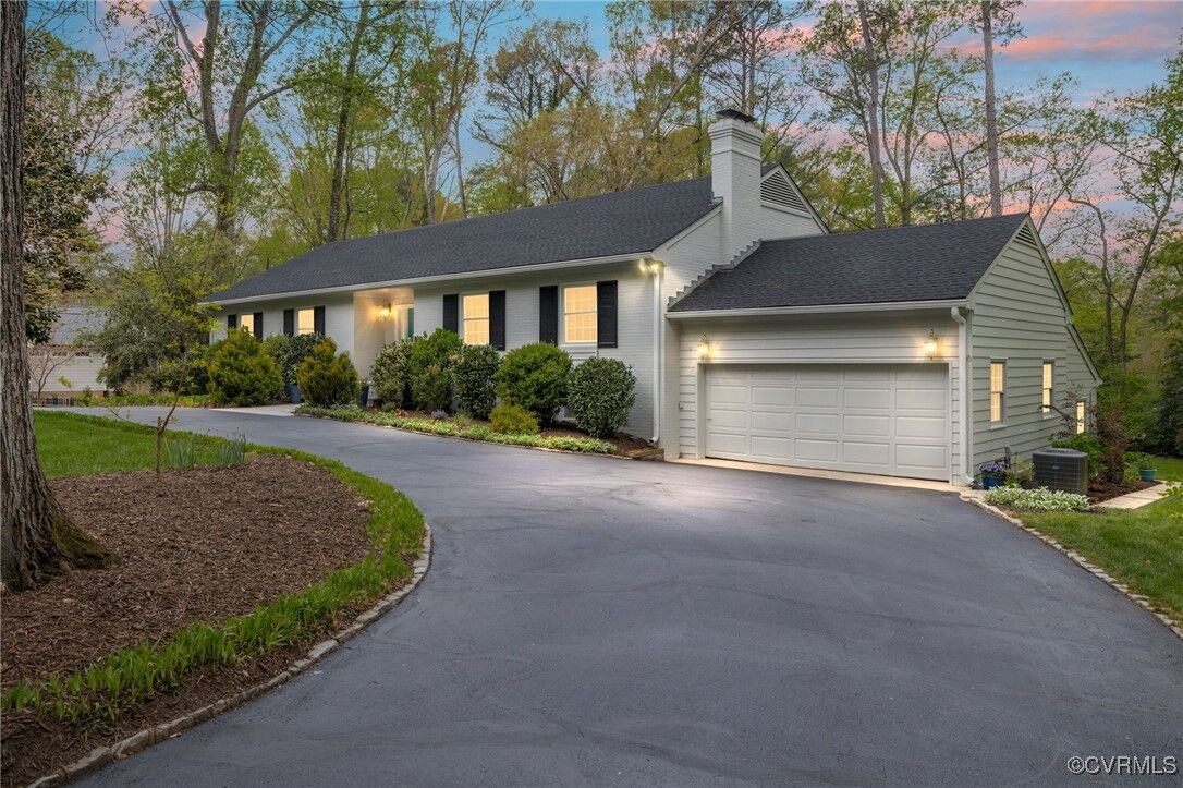 Property Photo: 4 Westwick Road VA 23238