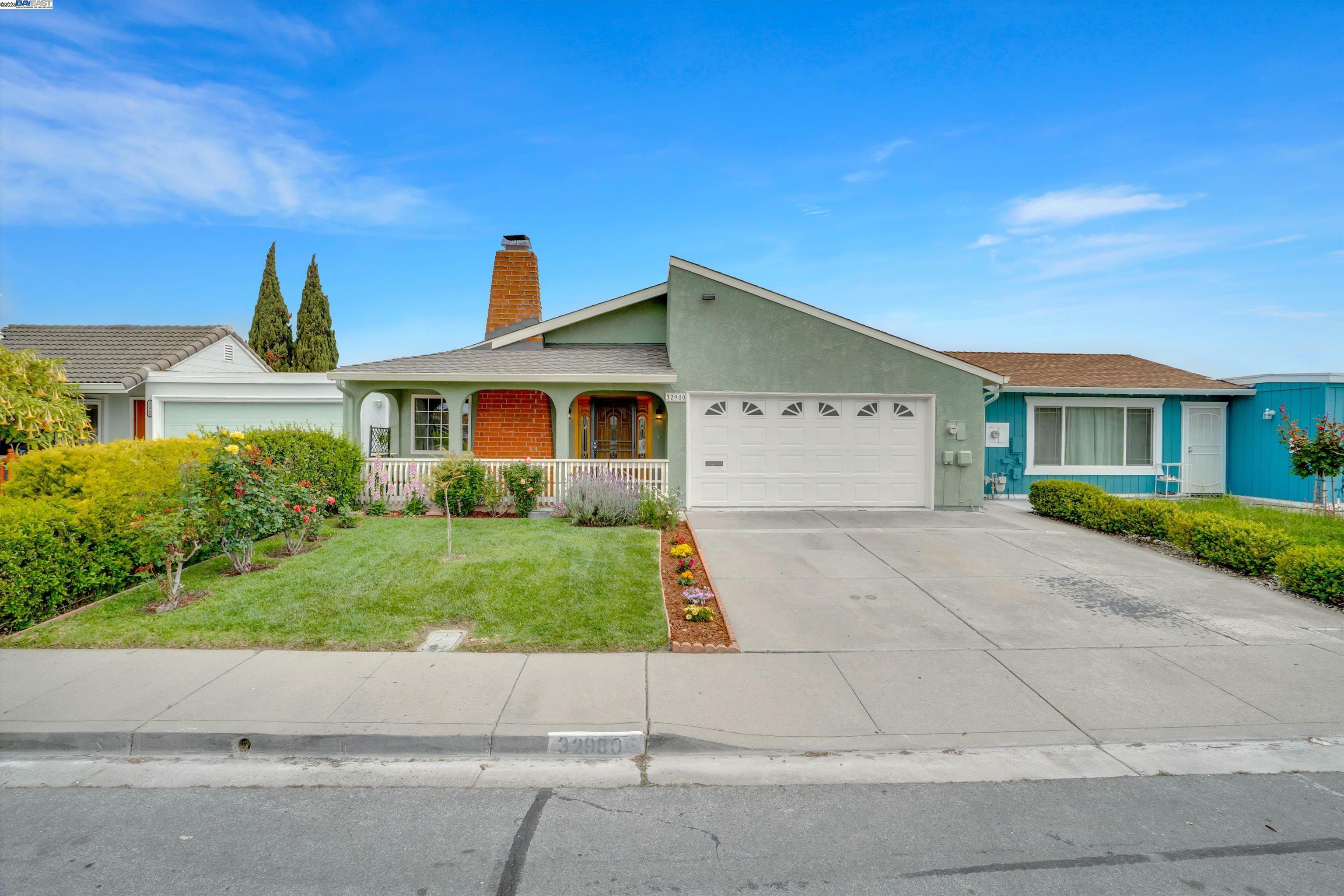 32980 Lake Mead Dr  Fremont CA 94555 photo