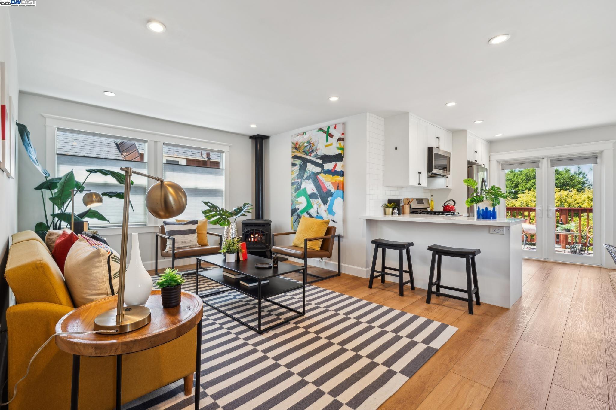 Property Photo: 1525 Stanton St CA 94501