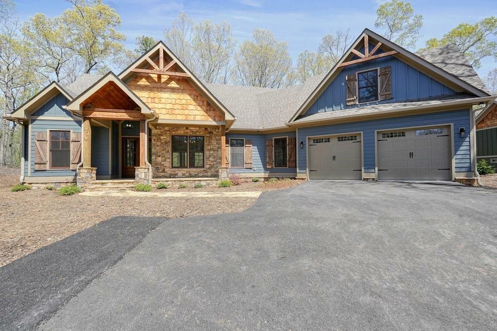 Property Photo: 249 Harris Creek Drive GA 30540