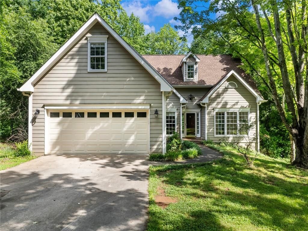 Property Photo: 6212 Germantown Drive GA 30542