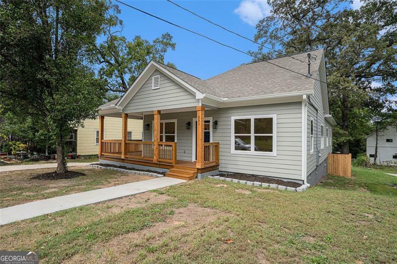 Property Photo:  551 Lake  GA 30354 
