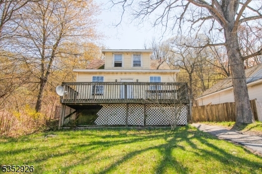 Property Photo:  269 US Highway 206  NJ 07874 
