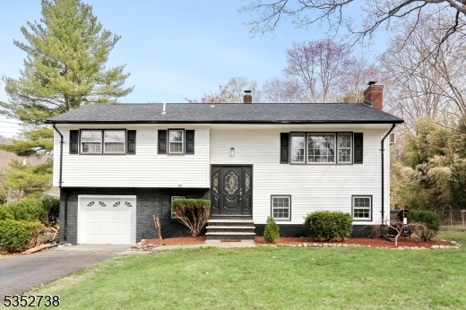 Property Photo: 1 Aspen Pl NJ 07456