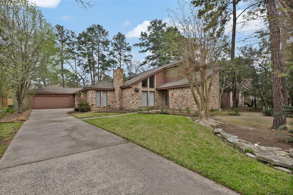 15 Mallard Glen Place  The Woodlands TX 77381 photo