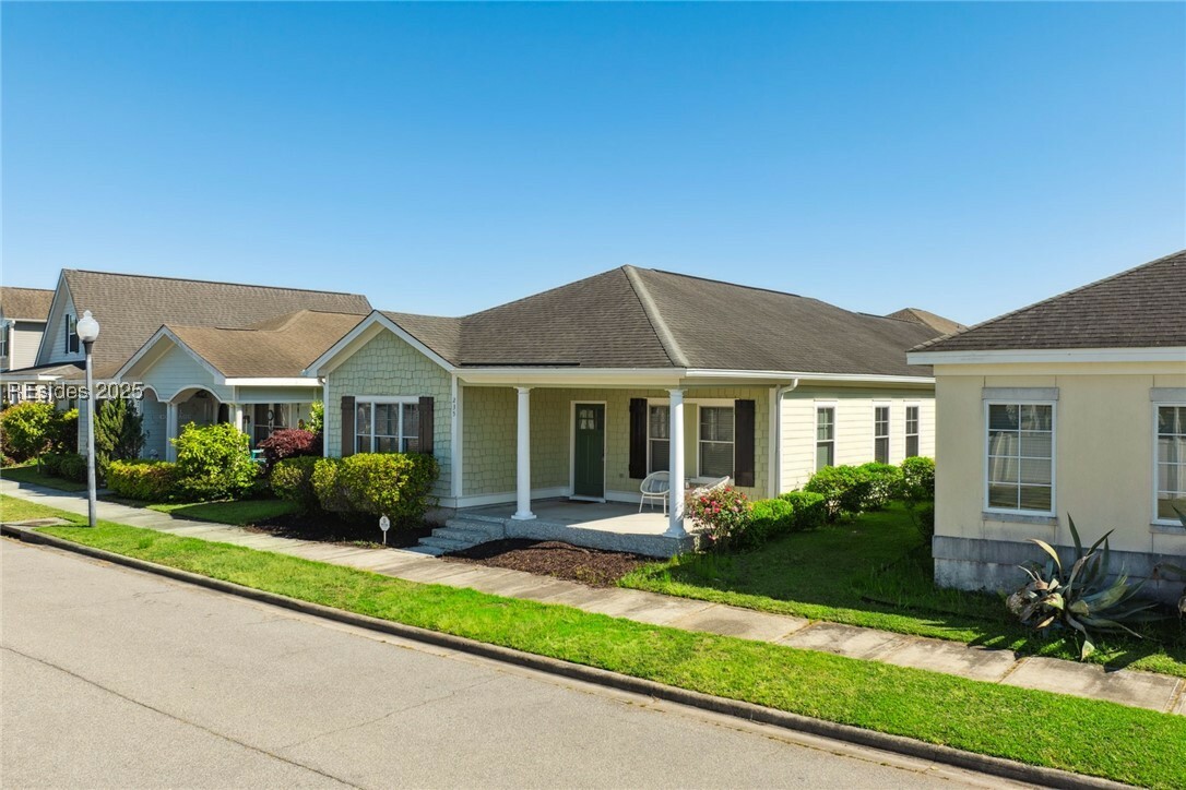 Property Photo: 235 Dogwood Circle GA 31407