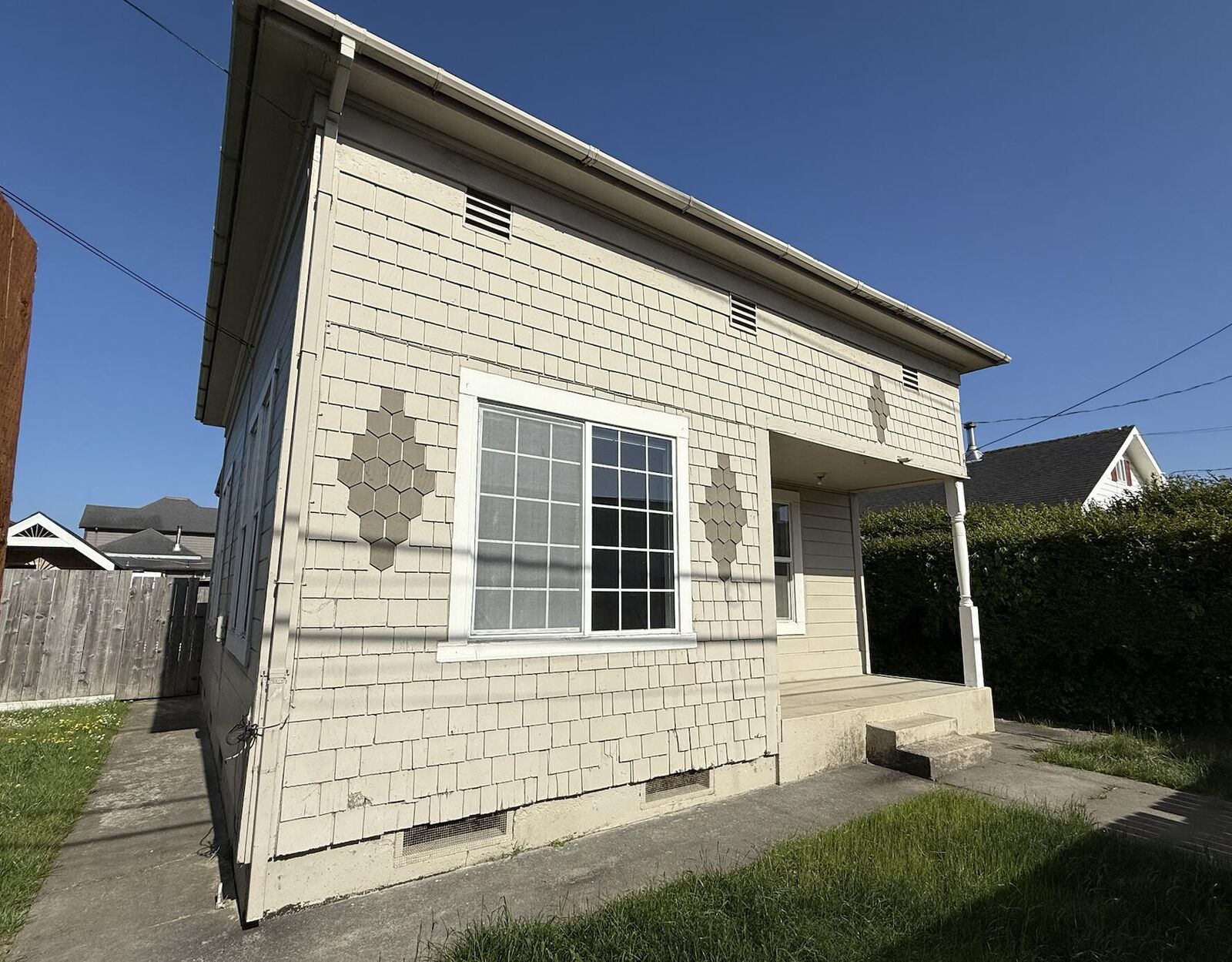 Property Photo:  645 7th Street  CA 95540 