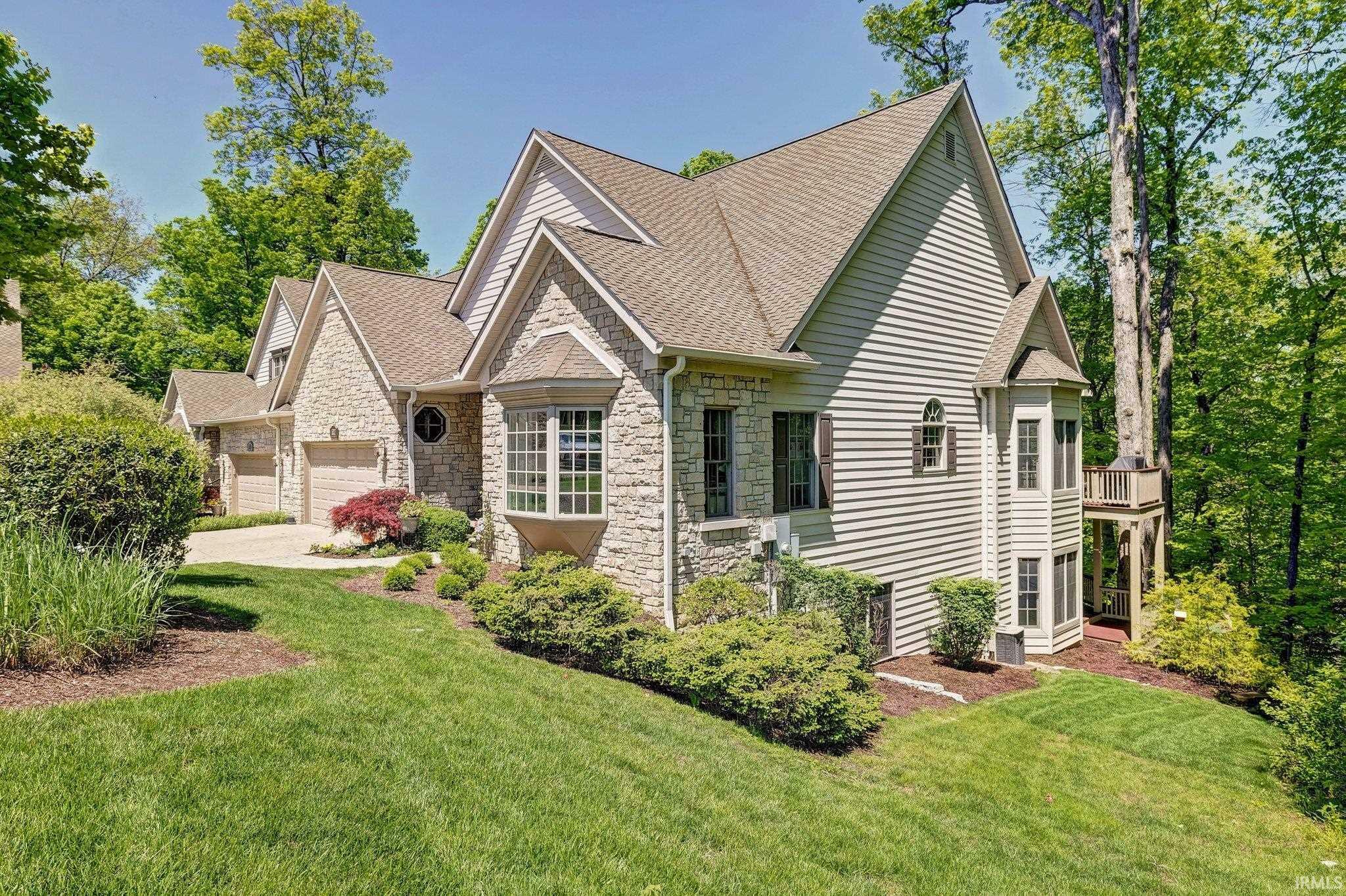 Property Photo: 3002 E Bricklin Court IN 47401