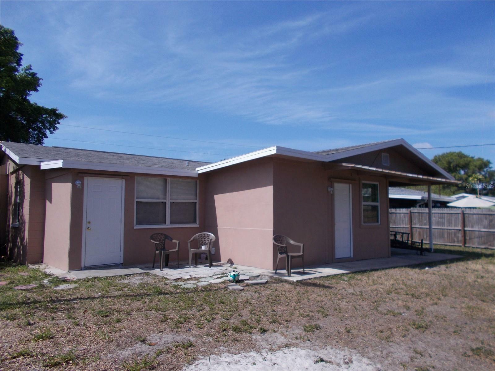 Property Photo: 433 73rd Avenue N FL 33702