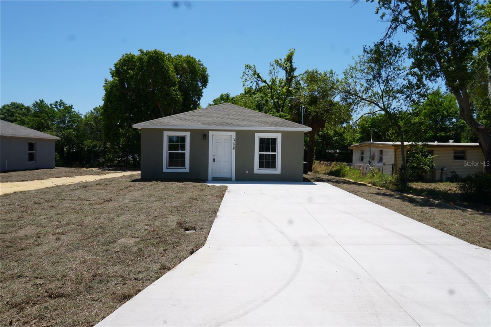 Property Photo: 3438 Avenue E NW FL 33880