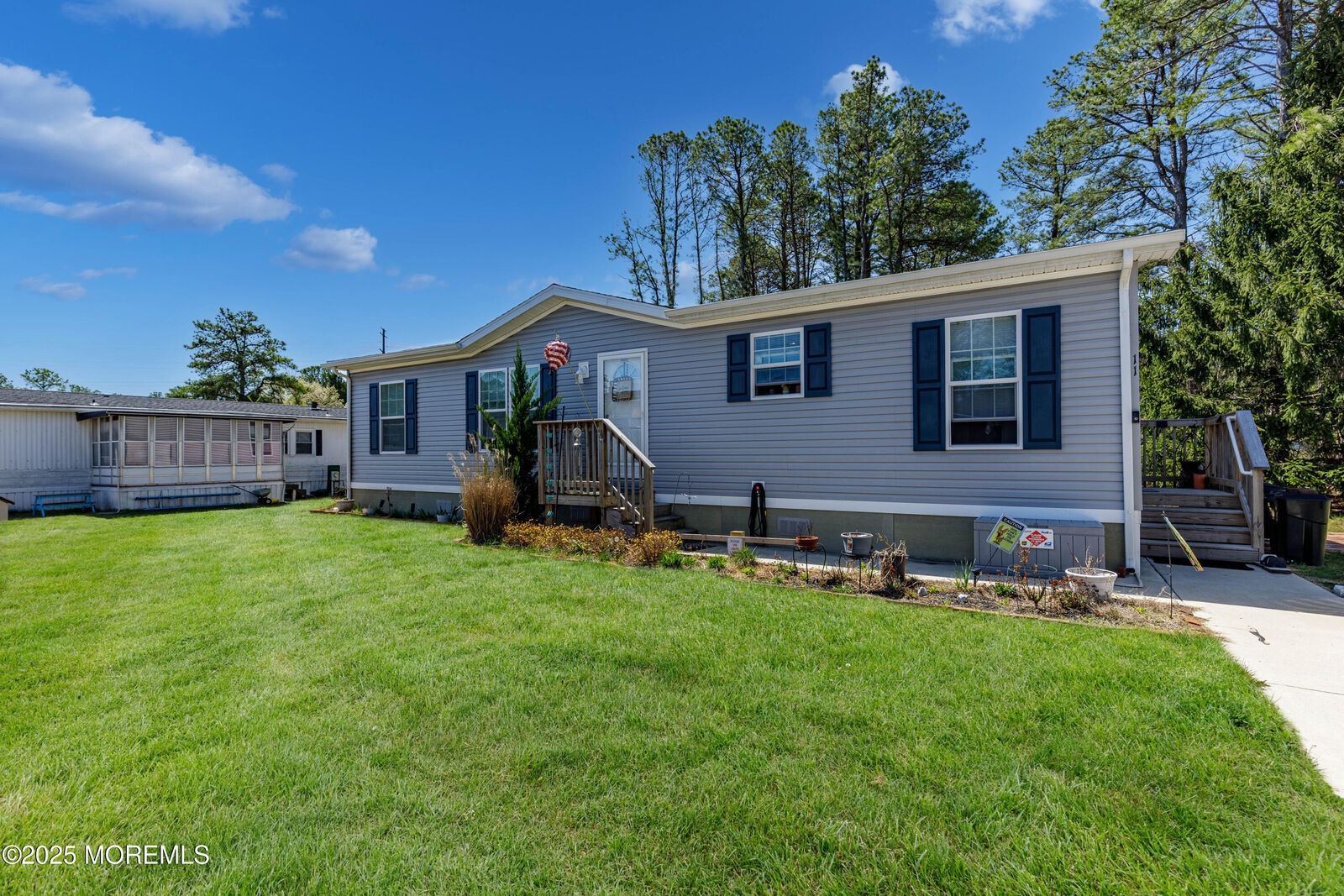 Property Photo:  11 Warbler Court  NJ 08759 