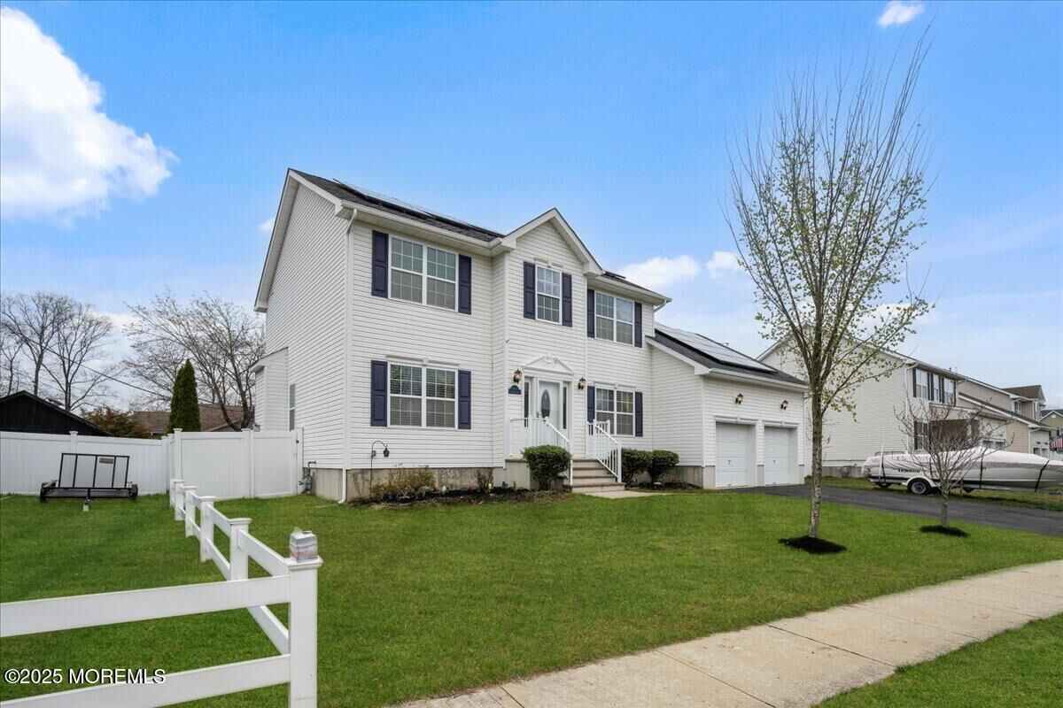 Property Photo:  4 Goldenrod Avenue  NJ 08721 