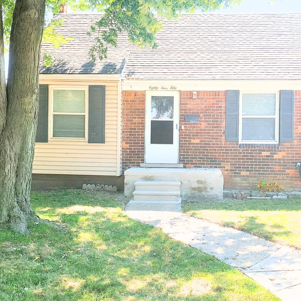 Property Photo: 8450 Warren Boulevard MI 48015